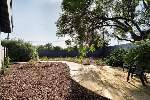 1409 N Midsite Ave, Covina, CA 91722 - view of yard featuring a patio area