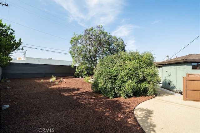 1409 N Midsite Ave, Covina, CA 91722 - view of yard featuring a patio area