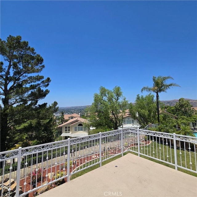 530 S Laureltree Dr, Anaheim Hills, CA 92808 - view of patio / terrace
