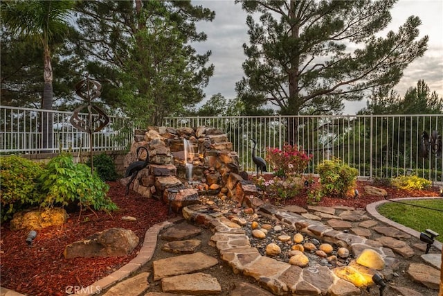530 S Laureltree Dr, Anaheim Hills, CA 92808 - view of yard