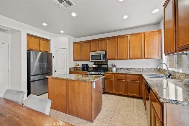 2728 Hornbeam Rd, Palmdale, CA 93551 - photo 7