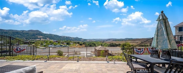 843 Longhorn Way, Rancho Mission Viejo, CA 92694 - view of patio / terrace featuring a mountain view and outdoor dining space