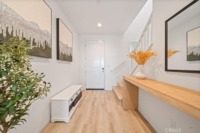 843 Longhorn Way, Rancho Mission Viejo, CA 92694 - hallway with light wood-type flooring, recessed lighting, and baseboards