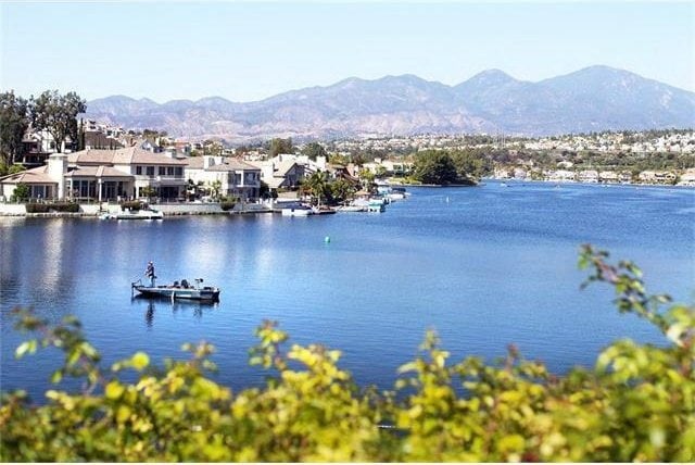 23375 La Crescenta Unit C274, Mission Viejo, CA 92691 - water view with a mountainous background and nearby suburban area
