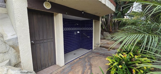 1364 Park Plaza Dr, Long Beach, CA 90804 - view of property entrance