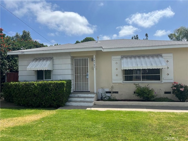 14782 Holt Ave, Tustin, CA 92780 - bungalow with a front lawn and crawl space