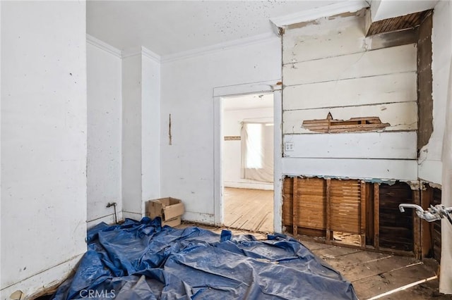 518 A St, Needles, CA 92363 - unfurnished bedroom featuring crown molding