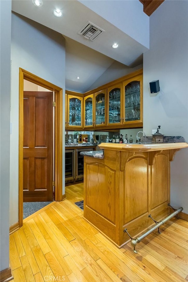 2410 W Cinco Casitas Ln, La Crescenta, CA 91214 - indoor wet bar featuring light wood finished floors, baseboards, and recessed lighting