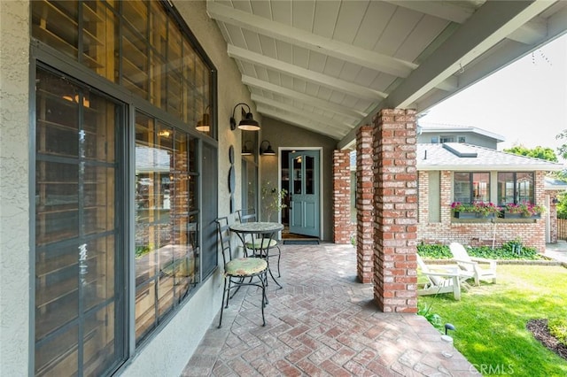 2410 W Cinco Casitas Ln, La Crescenta, CA 91214 - view of patio / terrace