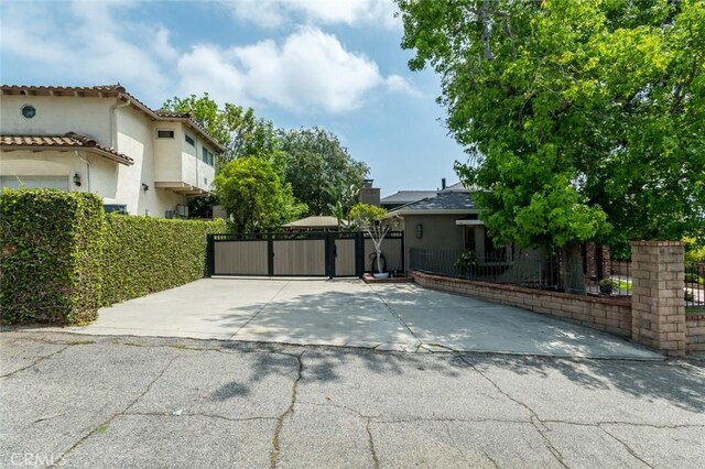 2410 W Cinco Casitas Ln, La Crescenta, CA 91214 - gate with a patio