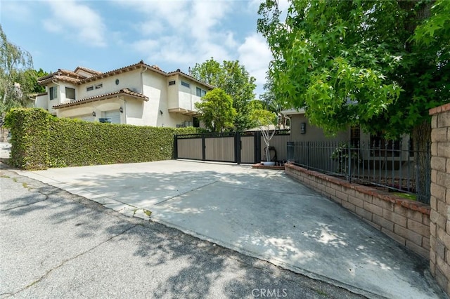 2410 W Cinco Casitas Ln, La Crescenta, CA 91214 - view of gate