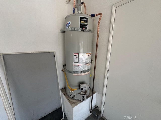 531 Corte, San Pablo, Perris, CA 92571 - utilities featuring water heater