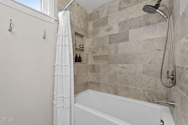 1045 Rotella St, Newbury Park, CA 91320 - full bathroom with shower / tub combo with curtain
