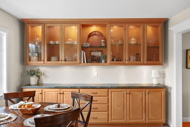 1045 Rotella St, Newbury Park, CA 91320 - view of bar