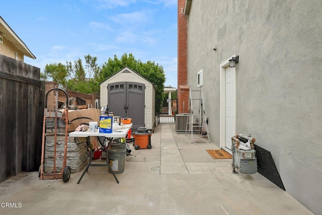 1045 Rotella St, Newbury Park, CA 91320 - fenced backyard featuring a storage shed and a patio area