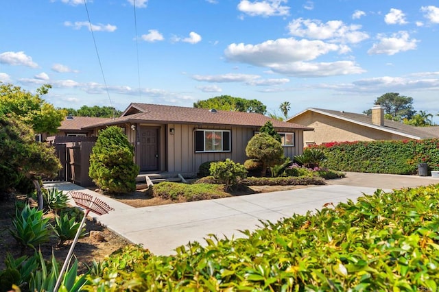 1565 Chestnut Ave, Carlsbad, CA 92008 - photo 3