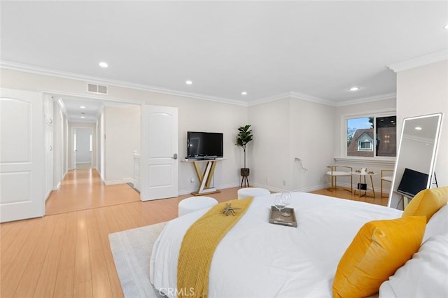 2160 S Hammatt, Anaheim, CA 92802 - bedroom with recessed lighting, light wood-style flooring, crown molding, and baseboards