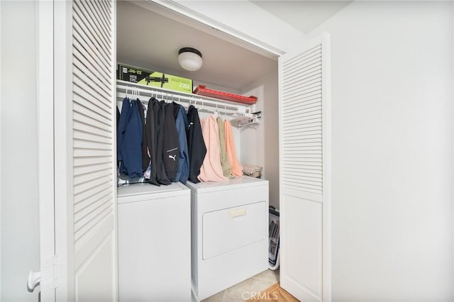 22123 Figueroa St Unit 144, Carson, CA 90745 - laundry room with washing machine and dryer
