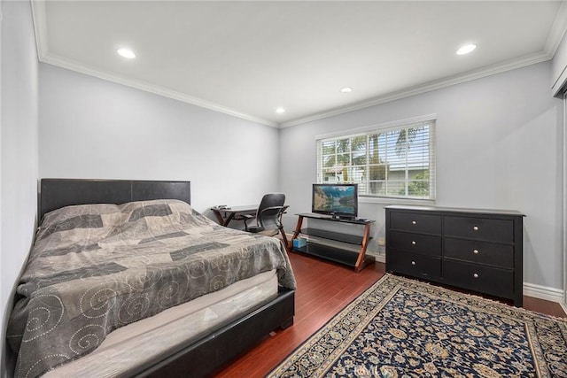 4541 Amberwood Ave, La Palma, CA 90623 - bedroom with wood finished floors, crown molding, recessed lighting, and baseboards