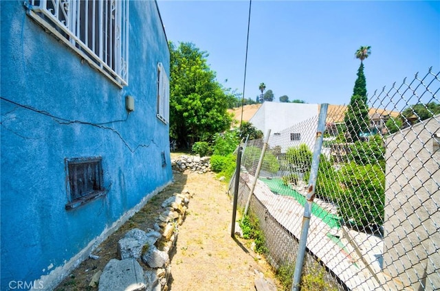 2602 Onyx Dr, Los Angeles, CA 90032 - view of side of property featuring stucco siding