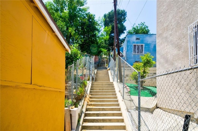2602 Onyx Dr, Los Angeles, CA 90032 - view of staircase
