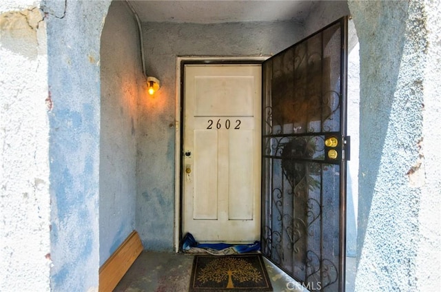 2602 Onyx Dr, Los Angeles, CA 90032 - property entrance with stucco siding