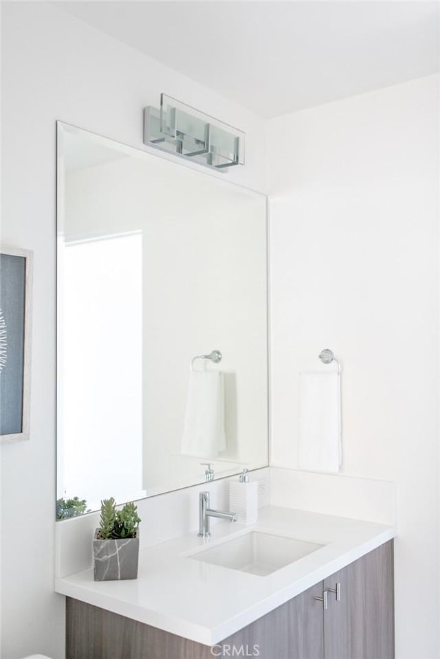 312 35th St, Newport Beach, CA 92663 - bathroom with vanity and toilet