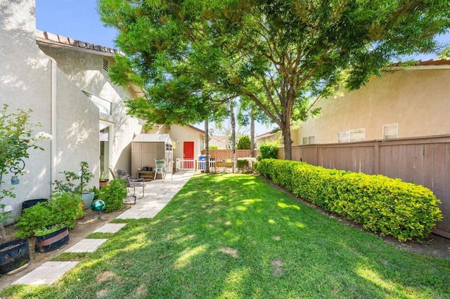 3374 Avocado Vista Ln, Fallbrook, CA 92028 - view of yard with a patio