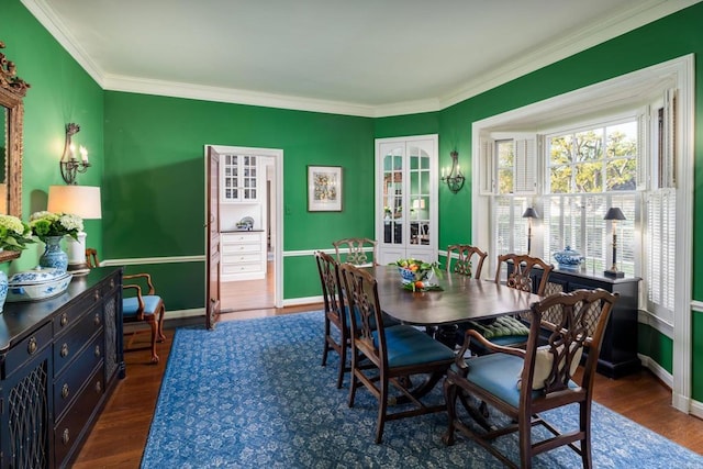 7716 Lookout Dr, La Jolla, CA 92037 - dining space with ornamental molding, wood finished floors, and baseboards