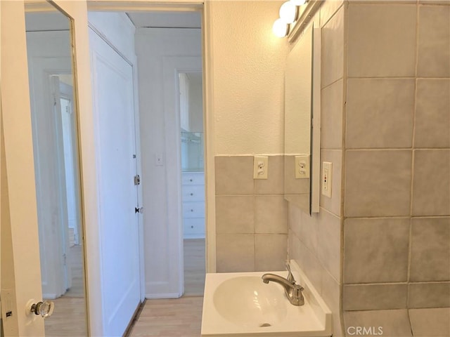 455 E Ocean Blvd Unit 715, Long Beach, CA 90802 - bathroom featuring vanity