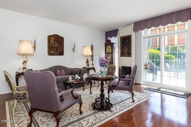 848 S Orange Grove Blvd, Pasadena, CA 91105 - living area with wood finished floors