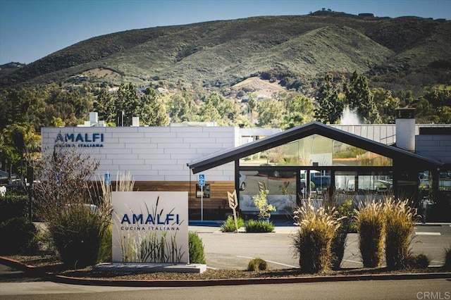 1208 Via Viento Suave, San Marcos, CA 92078 - view of mountain background