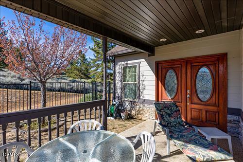 26941 Stirrup Way, Tehachapi, CA 93561 - property entrance featuring outdoor dining space