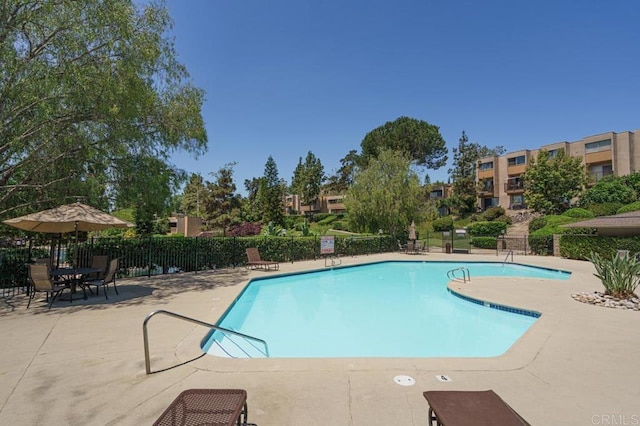 5700 Baltimore Dr Unit 134, La Mesa, CA 91942 - community pool with a patio