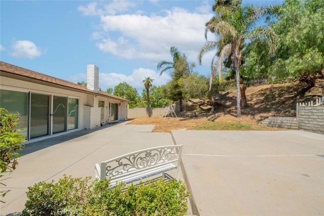 19941 Hiawatha St, Chatsworth, CA 91311 - view of patio