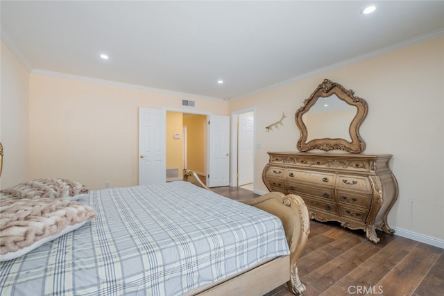 19941 Hiawatha St, Chatsworth, CA 91311 - bedroom with dark wood-style flooring, crown molding, baseboards, and recessed lighting