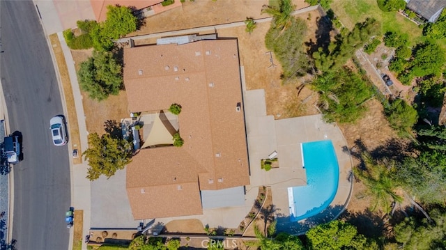 19941 Hiawatha St, Chatsworth, CA 91311 - drone / aerial view of a pool