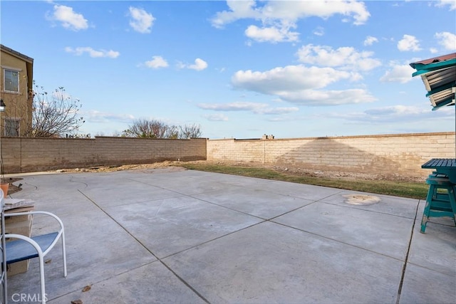 2123 Coconut Pl, Palmdale, CA 93551 - fenced backyard featuring a patio area