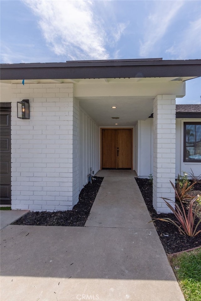 876 Ballina Ct, Newbury Park, CA 91320 - view of exterior entry with brick siding