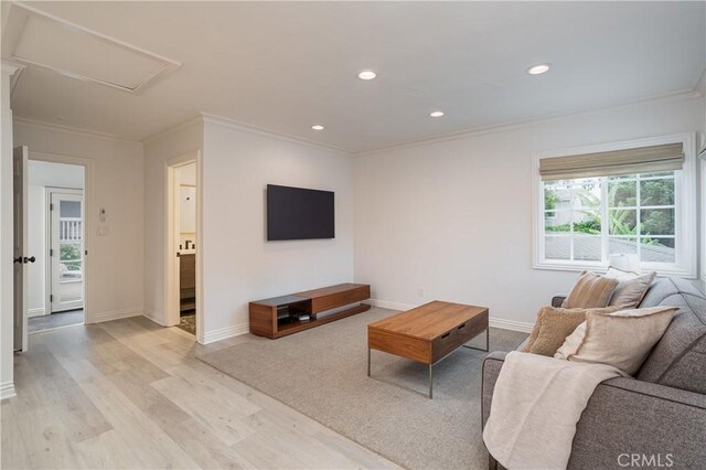 425 Tustin Ave, Newport Beach, CA 92663 - living room featuring light wood-type flooring, ornamental molding, attic access, and recessed lighting