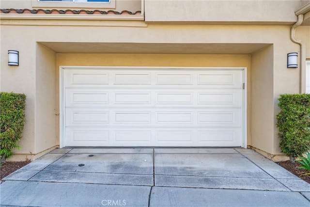 3 Fleurance St, Laguna Niguel, CA 92677 - garage featuring concrete driveway