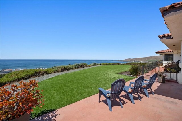1000 Park Ave, Cayucos, CA 93430 - view of patio with a water view