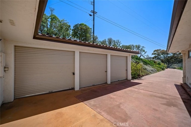 1000 Park Ave, Cayucos, CA 93430 - view of garage