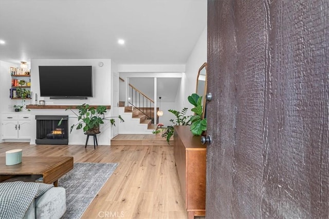 5465 Newcastle Ave Unit 6, Encino, CA 91316 - photo 2