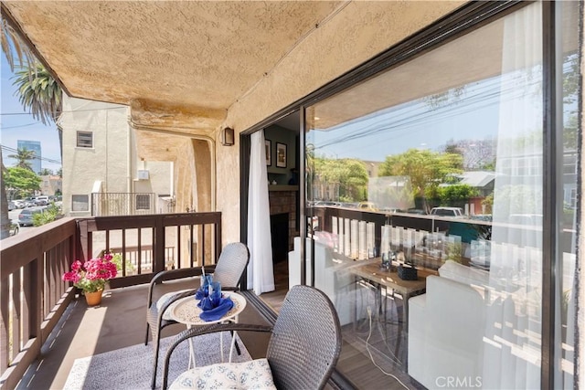 1425 E 2nd St Unit 101, Long Beach, CA 90802 - view of balcony