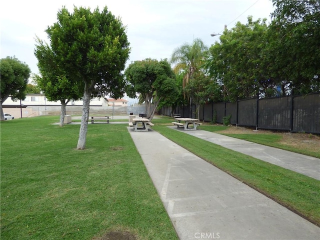 3000 Vineland Ave Unit 10, Baldwin Park, CA 91706 - view of surrounding community