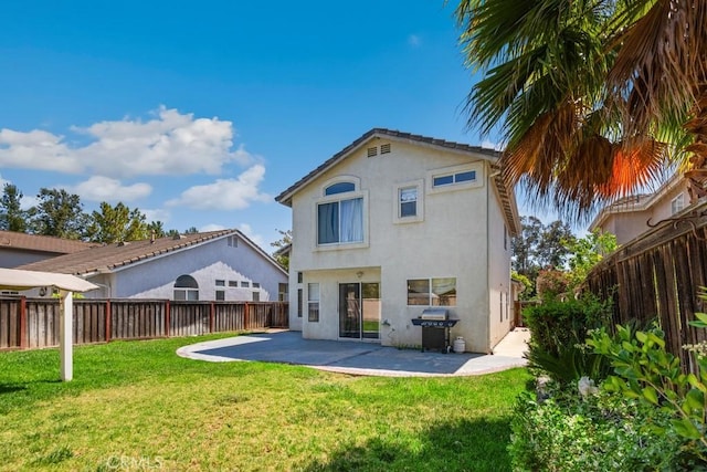 43500 Corte Barbaste, Temecula, CA 92592 - rear view of house with stucco siding and a patio