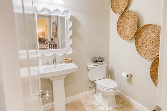 1801 Louise Ln, Nipomo, CA 93444 - half bath with toilet and baseboards