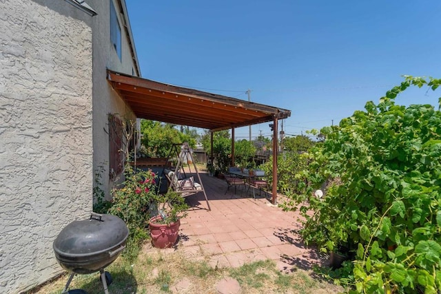 4643 Cherokee Ave, San Diego, CA 92116 - view of patio / terrace