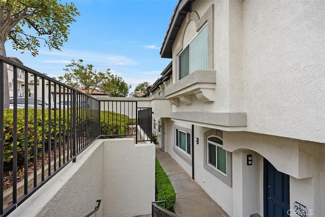 30902 Clubhouse Dr Unit 28C, Laguna Niguel, CA 92677 - view of patio featuring a balcony
